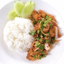 ข้าวยำไก่แซ่บ