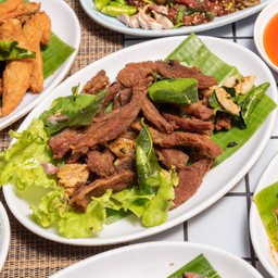 หมูแดดเดียวทอด