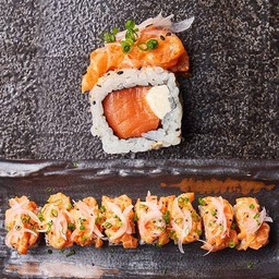 แซลมอนทาท่าโรล