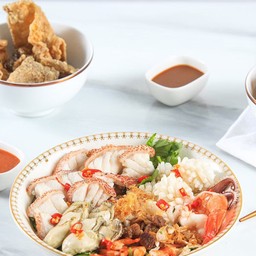 ยำปลาเก๋าแดงรวมมิตร+หอย