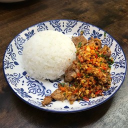 ข้าวคั่วพริกเกลือหมุนุ่ม
