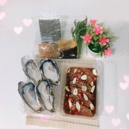 หอยนางรมเกาหลี4ตัว+แซลมอนดองซีอิ๊ว 6 ชิ้น