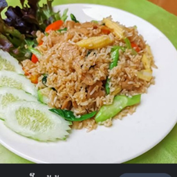 ข้าวผัดมังสวิรัติ