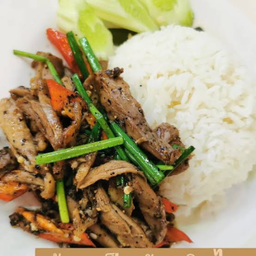 ข้าวราดเเป็ดผัดพริกไทยดำ+ไข่ดาว