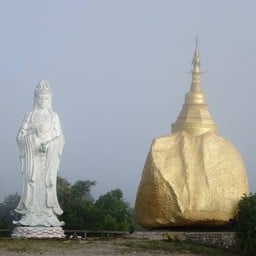พุทธสุวรรณคีรีเจดีย์