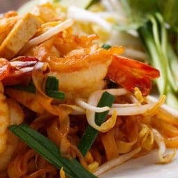 ผัดไทโบราณ จ๊ะเอ๋ผัดไทบางแวก