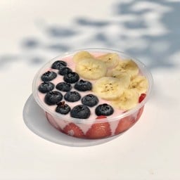 parfait โยเกิร์ตรสธรรมชาติ 0% กราโนล่า + ผลไม้