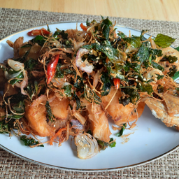 ปลากะพงทอดสมุนไพร Deep Fried  Sea Bass fish