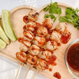 set รวมหมูปิ้ง10 ไม้ ลูกชิ้นหมู5 +เอ็นหมู5 (4ลูก)