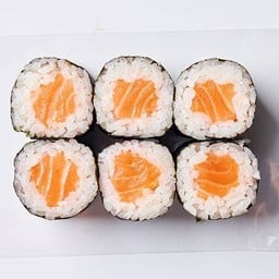 ข้าวห่อสาหร่ายไส้แซลมอน