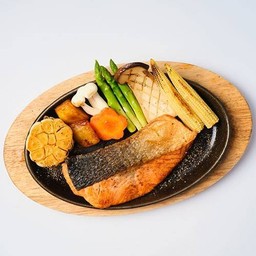 สเต็กปลาแซลมอน