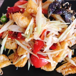 ตำแคปหมู