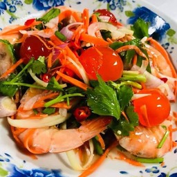 ยำไข่แดงเค็ม+กุ้งสุก