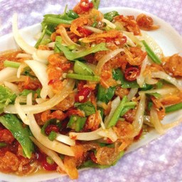 ยำกุ้งแห้ง
