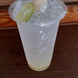 ลิ้นจี่มะนาวโซดา