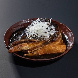 หัวปลาแซลมอนต้มซีอี๊ว