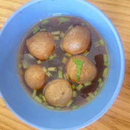 ลูกชิ้นเนื้อลวก