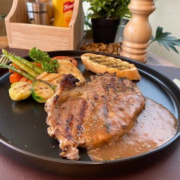 สเต็กเนื้อ (SIRLOIN)