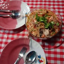 ก๊วยเตี๊ยวไก่มะระนายหนวด 1