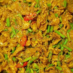 ผัดเผ็ดหมู