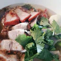 เจ๊นวลข้าวขาหมู บะหมี่เกี๊ยวต้มยำ โคกบก