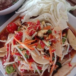 ตำหมูยอน้ำปลาร้าใส่ขนมจีนน้อยๆ