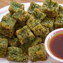 กุ๋ยช่ายทอดร้อนๆ