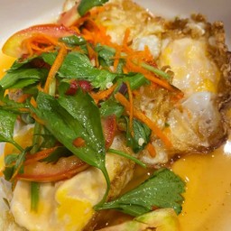 ยำไข่ดาว