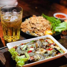 Waft Bar แวปส์ บาร์ 101 ร้อยเอ็ด