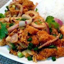 ข้าวยำไก่แซ่บ