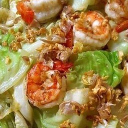 กะหล่ำปลีผัดน้ำปลากุ้งสด