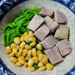 ลอดช่อง เผือก ข้าวโพด น้ำกะทิ