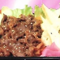 ข้าวหน้าเนื้อผัดซีอิ๊ว