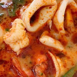 ต้มยำทะเลน้ำไส