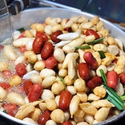 Tum Kinn (ทำกิน รวมของทอด)