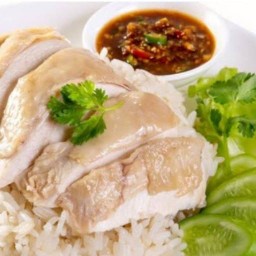 🍜🍜 ก๋วยเตี๋ยวไก่มะระ & ข้าวมันไก่ by เจ๊อ้อ 🥒🥦 ,