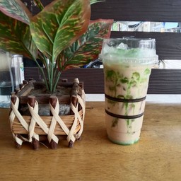 ชานมไข่มุก+ แอปเปิ้ล(ไม่ไข่มุก)  แก้ว22ออนช์  งดแยกน้ำแข็ง