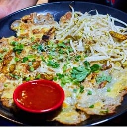 หอยทอดใส่กุ้ง