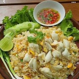 ข้าวผัดปู ผัดด้วยกะทะเหล็ก หนักมาก