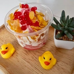 ไอศกรีมเกล็ดหิมะ สตอเบอรี่โบเกิร์ต อิตาเลี่ยนโซดา น้ำผลไม้