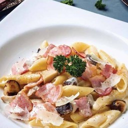 พาสต้าอัลเฟรโด