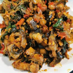 ผัดกระเพราปลาไหล