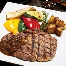 สเต็กเนื้อริบอายออสเตรเลียซอสพริกไทยอ่อน