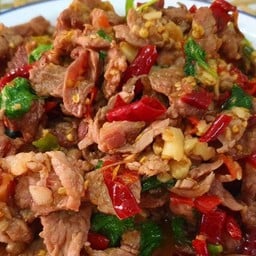 ผัดกระเพราเนื้อ