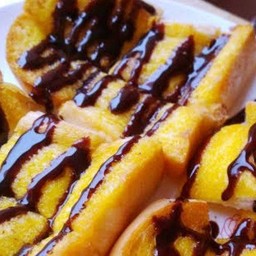 ขนมปังปิ้ง นมช๊อคโกแลต