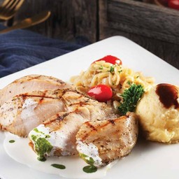 สเต็กอกไก่ ครีมซอสเลม่อน