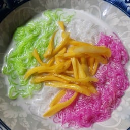 สลิ่มกะทิสด (ขนุนมีใส่ตามฤดูกาล)