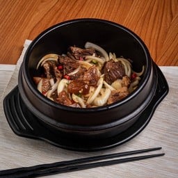 เนื้อตุ๋นกะทะร้อน