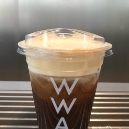 WHITE BOY [ICE VIENNA]