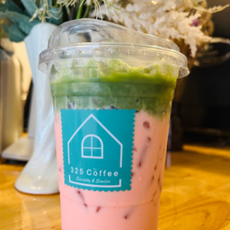 มัทฉะสตรอว์เบอร์รี่